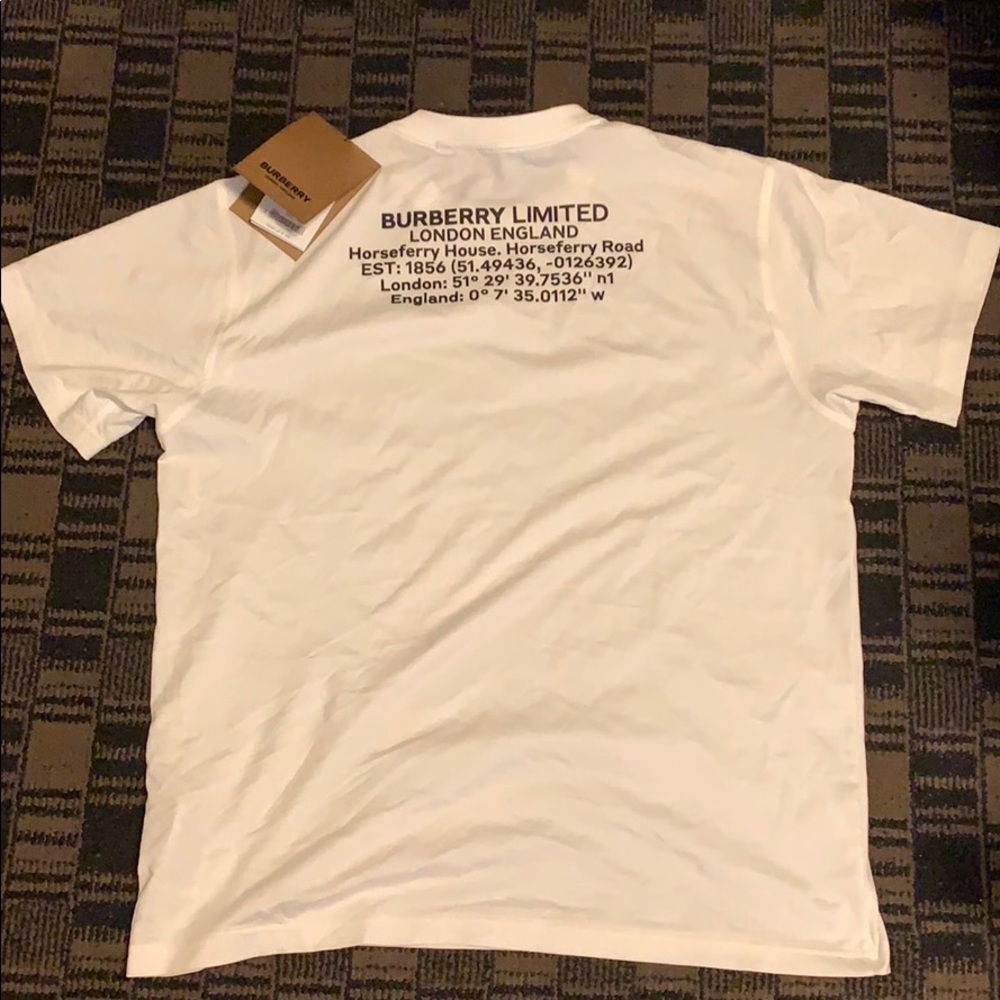 Brand new! BURBERRY Location T-shirt!